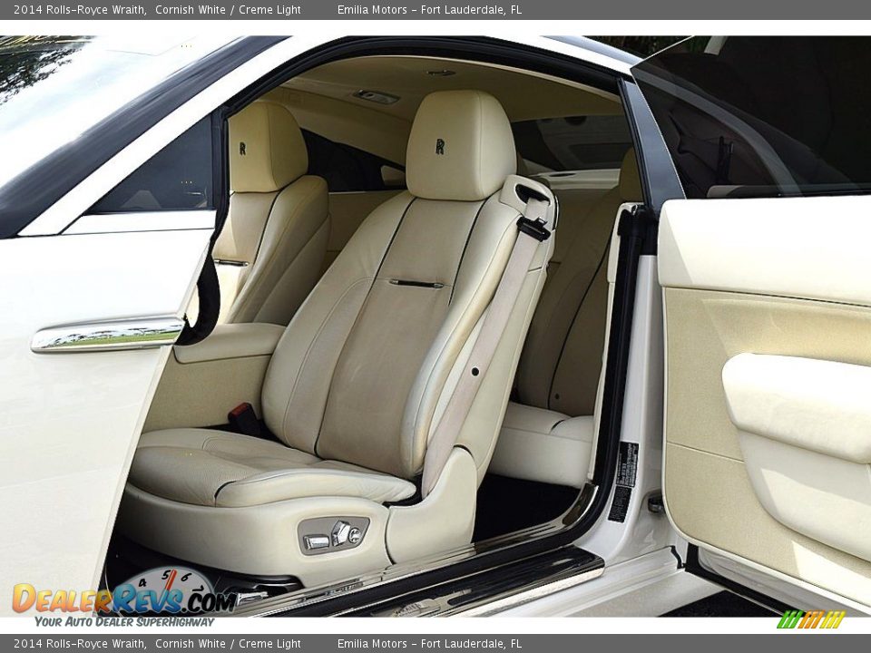 Front Seat of 2014 Rolls-Royce Wraith  Photo #22