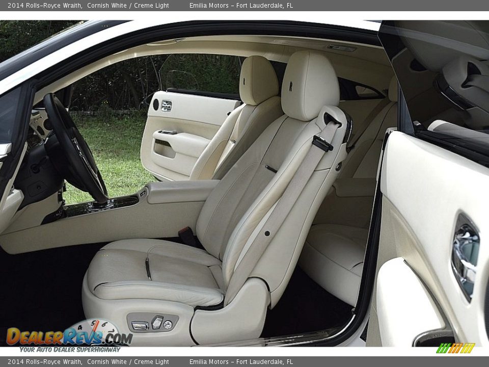 Front Seat of 2014 Rolls-Royce Wraith  Photo #23