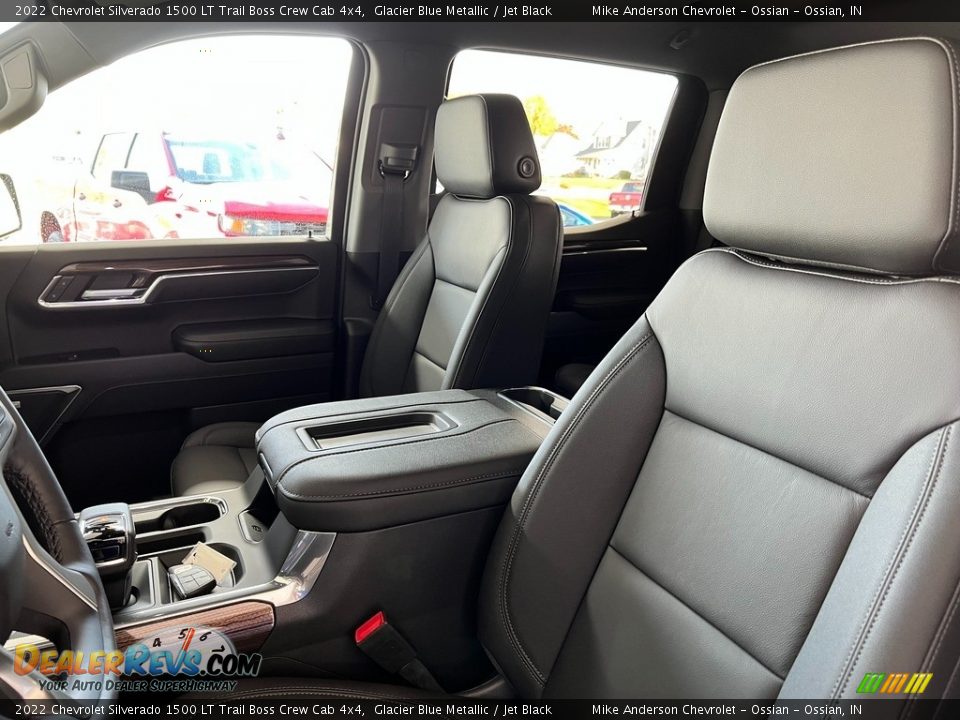 Front Seat of 2022 Chevrolet Silverado 1500 LT Trail Boss Crew Cab 4x4 Photo #15