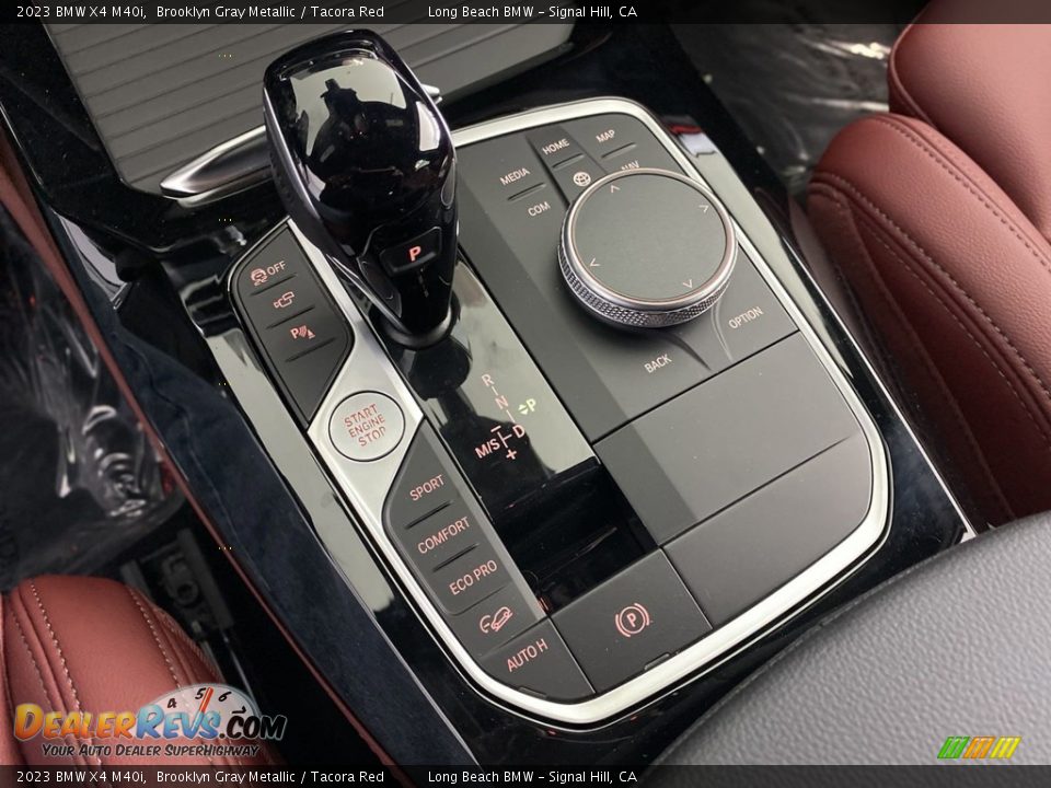 2023 BMW X4 M40i Shifter Photo #23