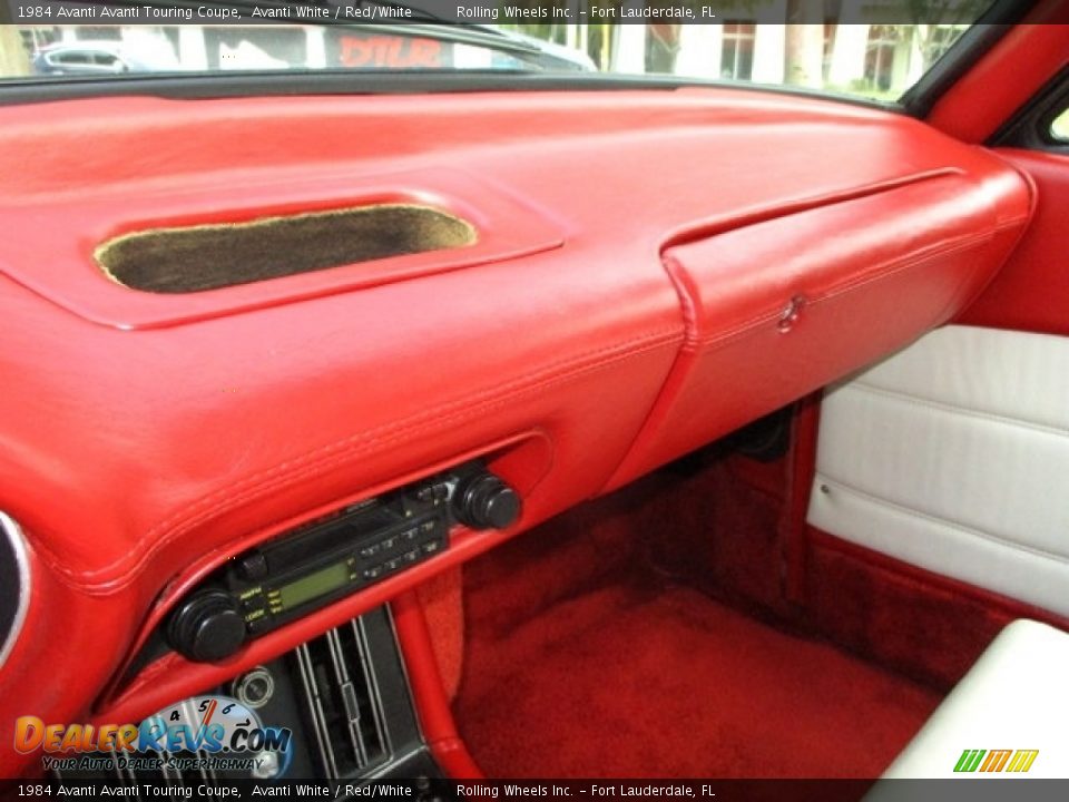 Dashboard of 1984 Avanti Avanti Touring Coupe Photo #18