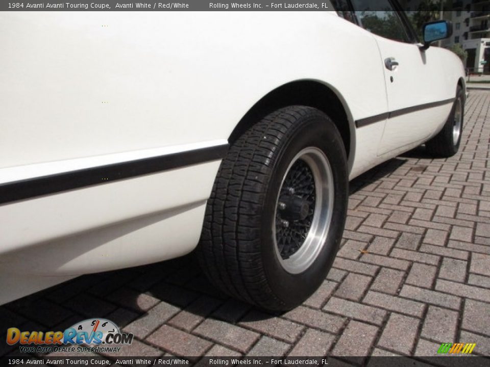 1984 Avanti Avanti Touring Coupe Avanti White / Red/White Photo #29