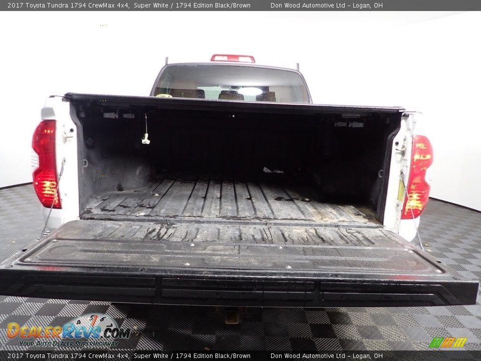 2017 Toyota Tundra 1794 CrewMax 4x4 Super White / 1794 Edition Black/Brown Photo #10