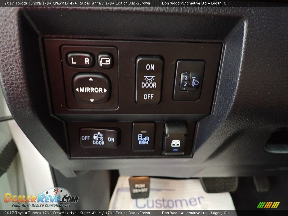 2017 Toyota Tundra 1794 CrewMax 4x4 Super White / 1794 Edition Black/Brown Photo #17