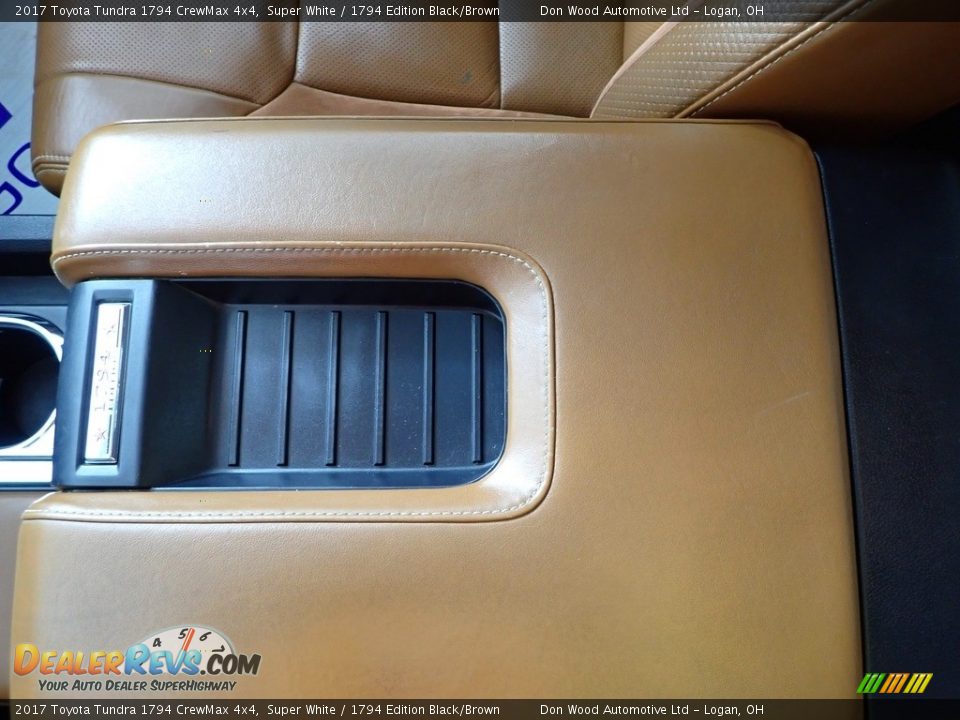 2017 Toyota Tundra 1794 CrewMax 4x4 Super White / 1794 Edition Black/Brown Photo #23