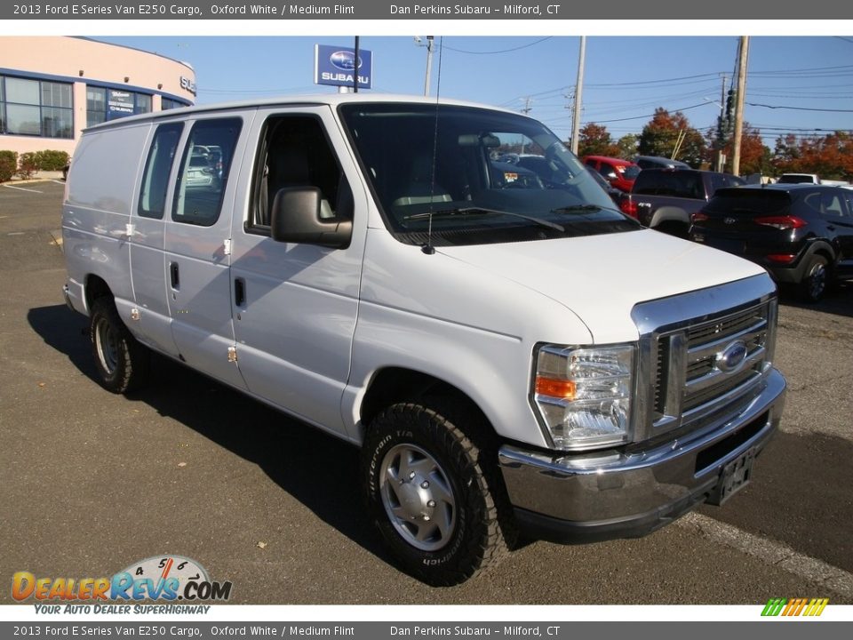 2013 Ford E Series Van E250 Cargo Oxford White / Medium Flint Photo #3