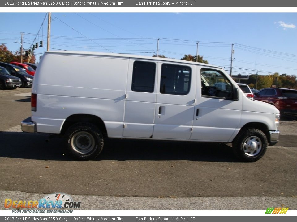 2013 Ford E Series Van E250 Cargo Oxford White / Medium Flint Photo #4