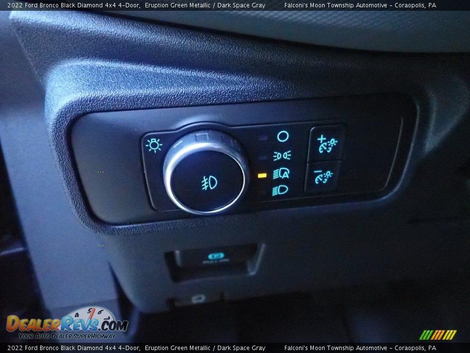 Controls of 2022 Ford Bronco Black Diamond 4x4 4-Door Photo #23