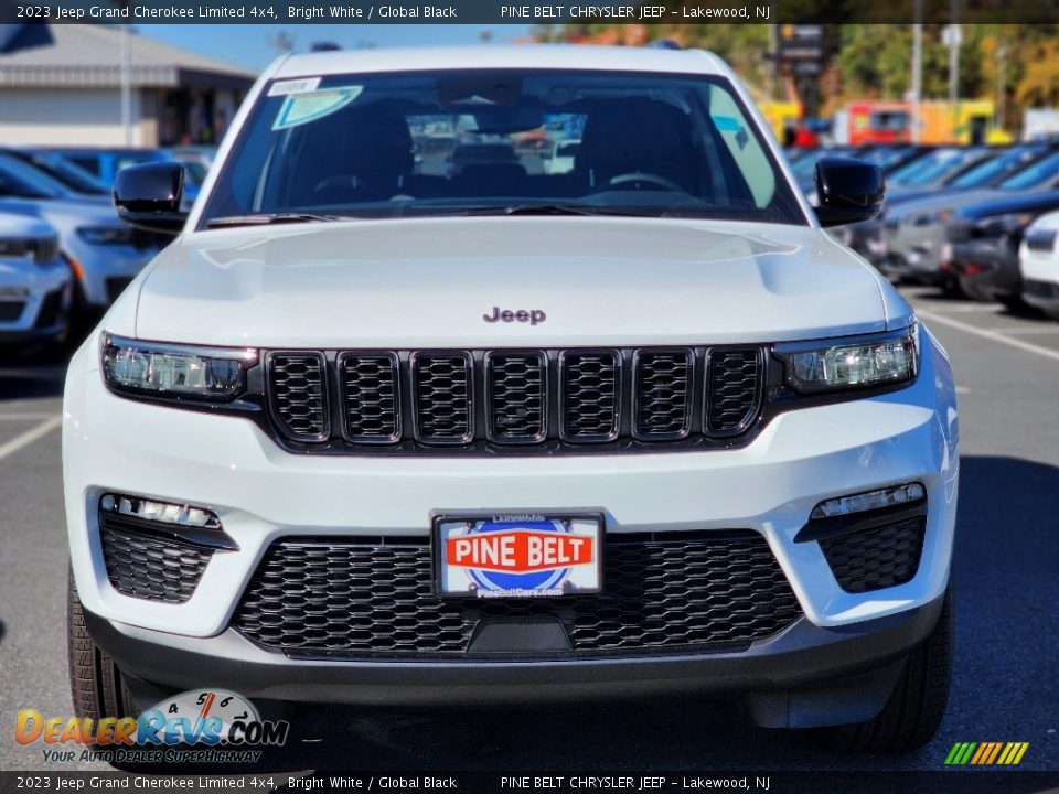 2023 Jeep Grand Cherokee Limited 4x4 Bright White / Global Black Photo #2