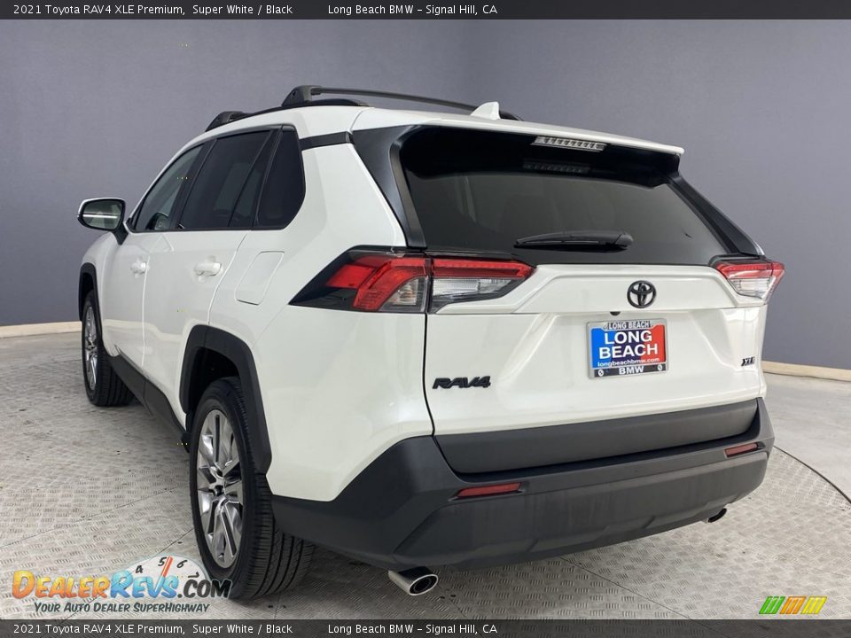 2021 Toyota RAV4 XLE Premium Super White / Black Photo #3