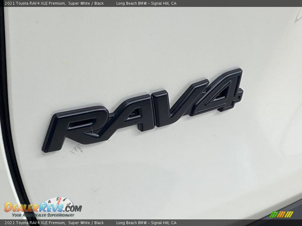 2021 Toyota RAV4 XLE Premium Super White / Black Photo #10