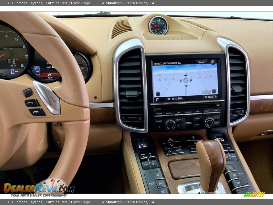 Controls of 2013 Porsche Cayenne  Photo #5