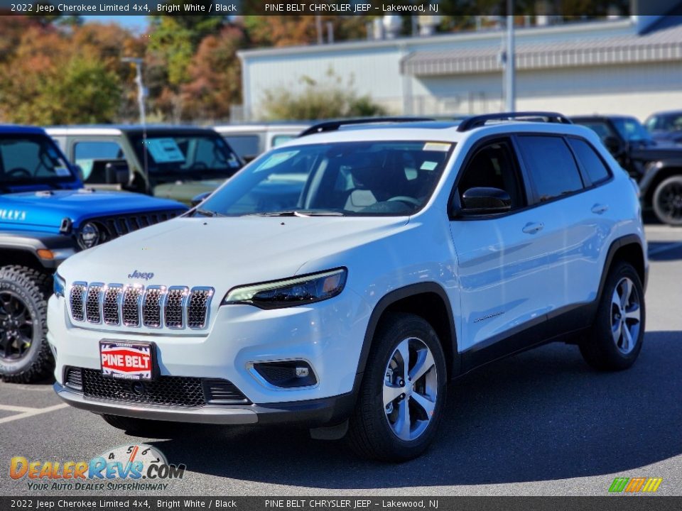 2022 Jeep Cherokee Limited 4x4 Bright White / Black Photo #1