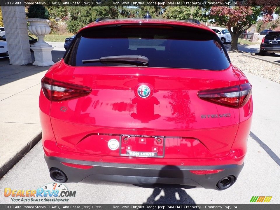 2019 Alfa Romeo Stelvio Ti AWD Alfa Rosso (Red) / Red Photo #6