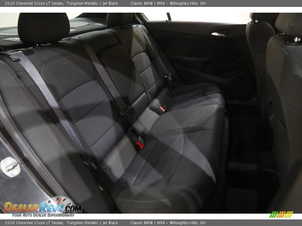 2016 Chevrolet Cruze LT Sedan Tungsten Metallic / Jet Black Photo #18