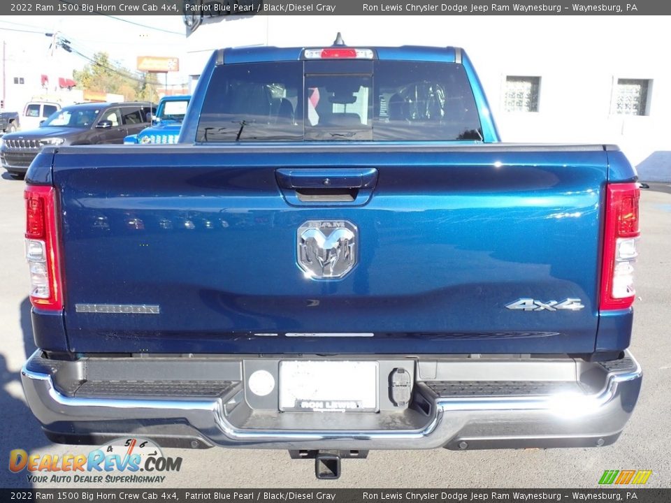 2022 Ram 1500 Big Horn Crew Cab 4x4 Patriot Blue Pearl / Black/Diesel Gray Photo #4