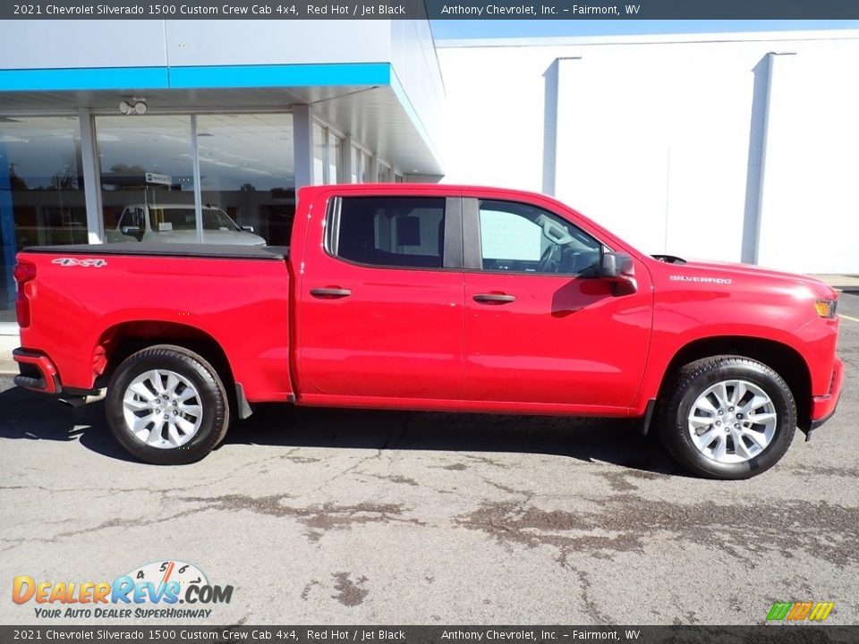 2021 Chevrolet Silverado 1500 Custom Crew Cab 4x4 Red Hot / Jet Black Photo #2