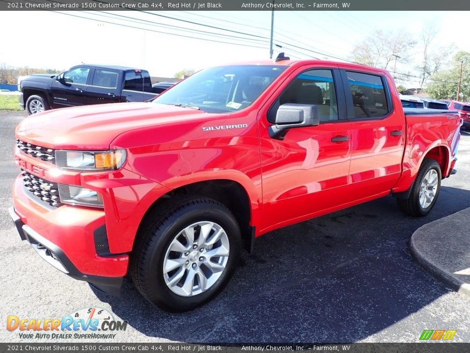2021 Chevrolet Silverado 1500 Custom Crew Cab 4x4 Red Hot / Jet Black Photo #8