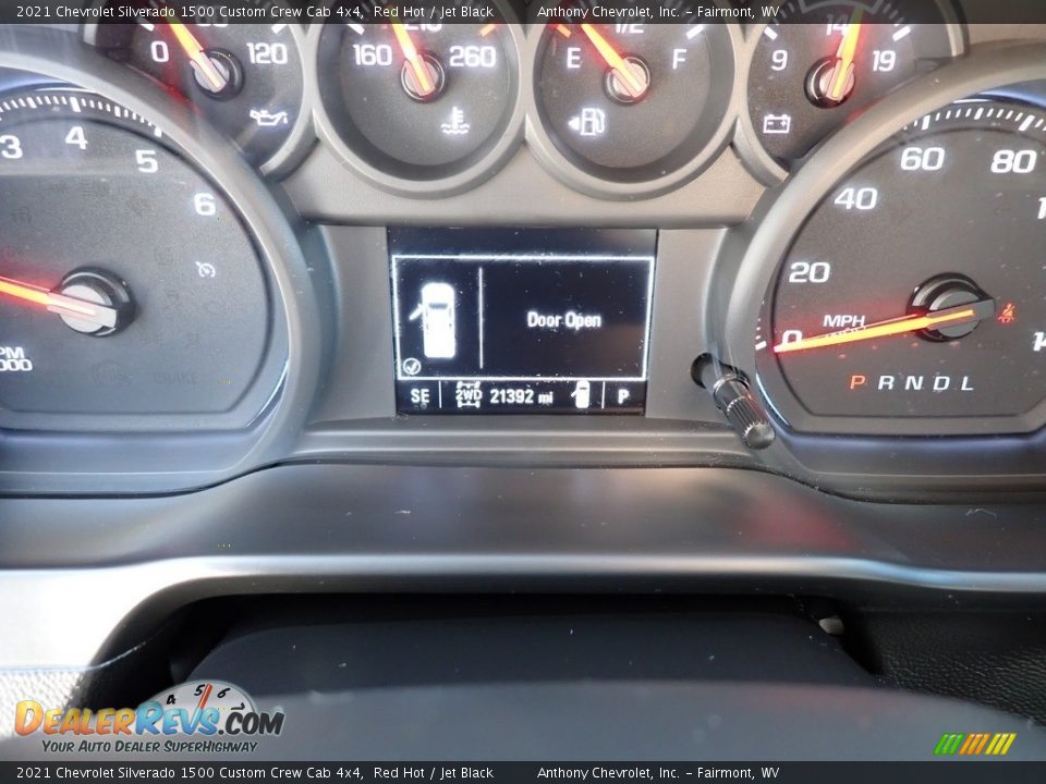 2021 Chevrolet Silverado 1500 Custom Crew Cab 4x4 Red Hot / Jet Black Photo #20