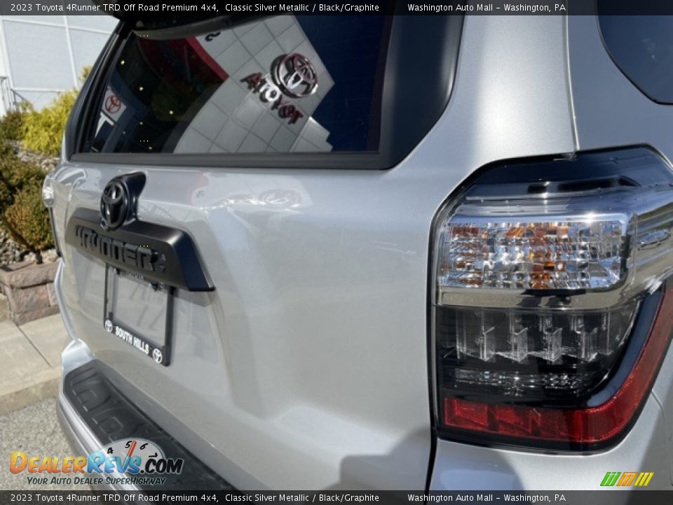 2023 Toyota 4Runner TRD Off Road Premium 4x4 Classic Silver Metallic / Black/Graphite Photo #25