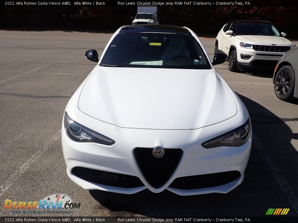 2022 Alfa Romeo Giulia Veloce AWD Alfa White / Black Photo #3