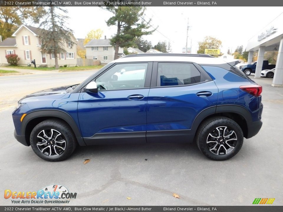 2022 Chevrolet TrailBlazer ACTIV AWD Blue Glow Metallic / Jet Black/­Almond Butter Photo #11