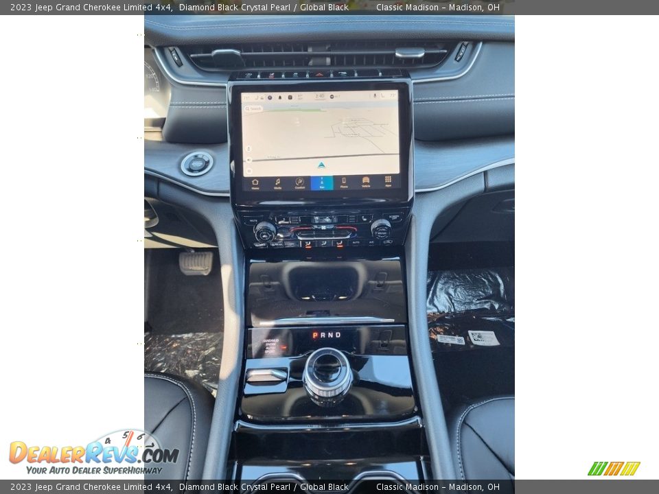 2023 Jeep Grand Cherokee Limited 4x4 Diamond Black Crystal Pearl / Global Black Photo #6