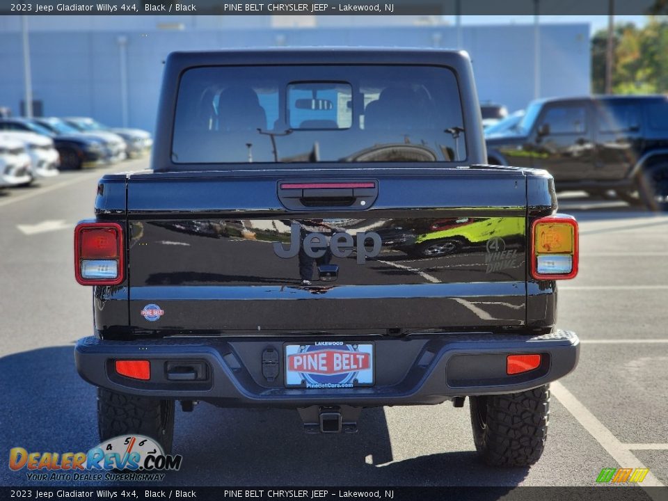 2023 Jeep Gladiator Willys 4x4 Black / Black Photo #5