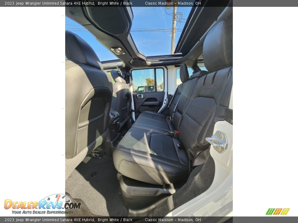 2023 Jeep Wrangler Unlimited Sahara 4XE Hybrid Bright White / Black Photo #3