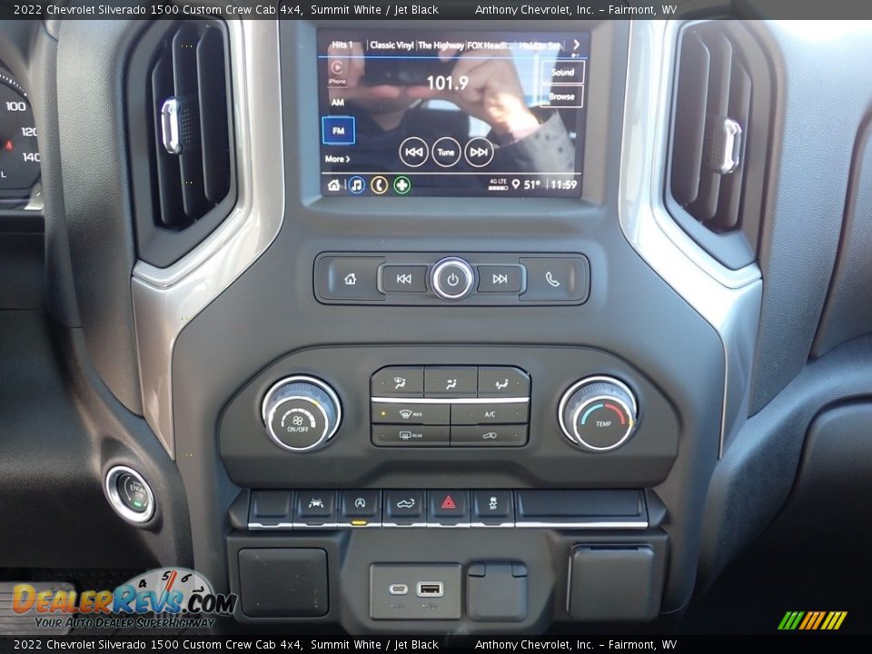 2022 Chevrolet Silverado 1500 Custom Crew Cab 4x4 Summit White / Jet Black Photo #20