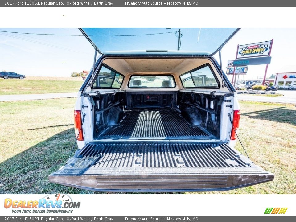 2017 Ford F150 XL Regular Cab Oxford White / Earth Gray Photo #20