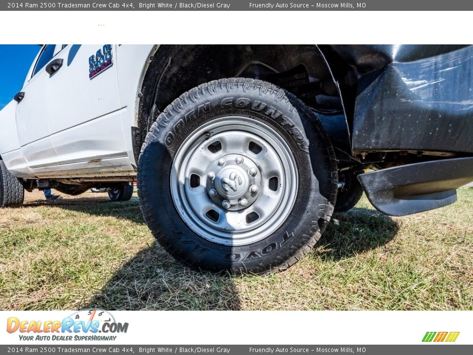 2014 Ram 2500 Tradesman Crew Cab 4x4 Bright White / Black/Diesel Gray Photo #2