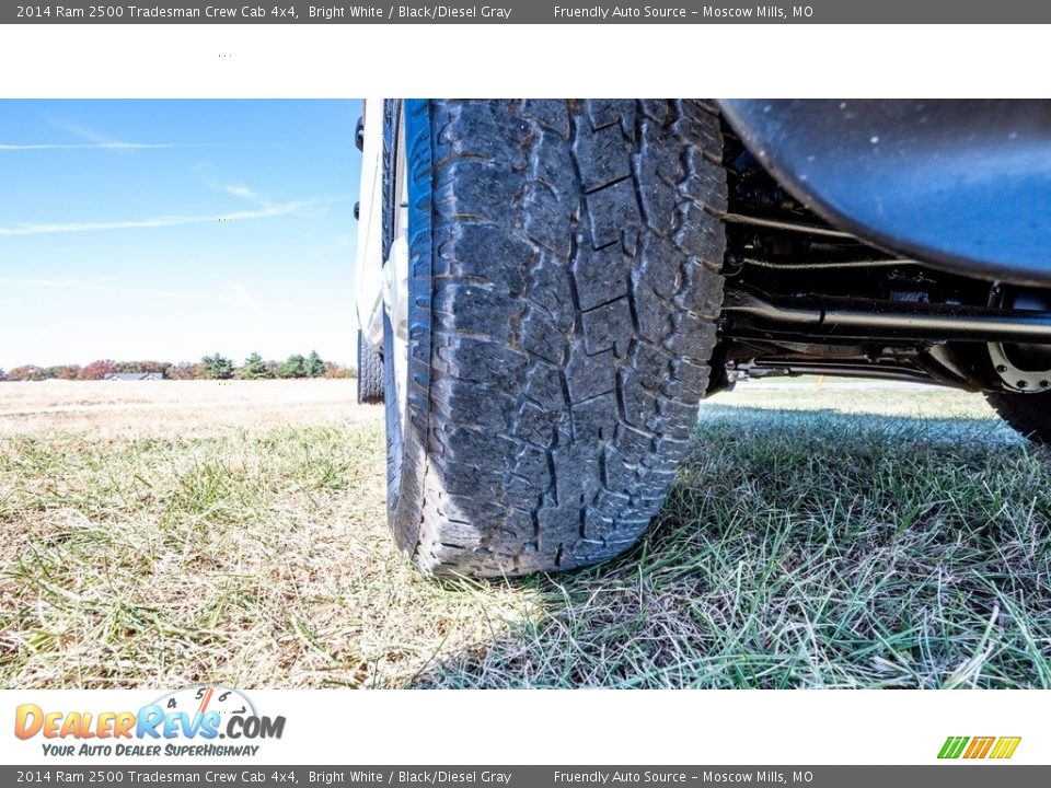 2014 Ram 2500 Tradesman Crew Cab 4x4 Bright White / Black/Diesel Gray Photo #11