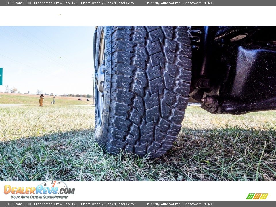 2014 Ram 2500 Tradesman Crew Cab 4x4 Bright White / Black/Diesel Gray Photo #15