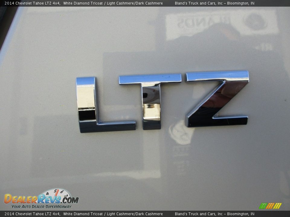 2014 Chevrolet Tahoe LTZ 4x4 White Diamond Tricoat / Light Cashmere/Dark Cashmere Photo #35