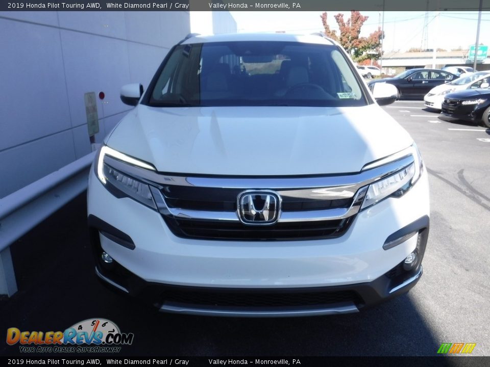 2019 Honda Pilot Touring AWD White Diamond Pearl / Gray Photo #5