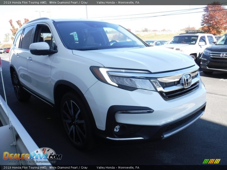 2019 Honda Pilot Touring AWD White Diamond Pearl / Gray Photo #6