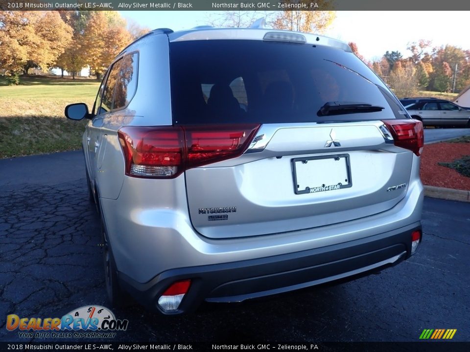 2018 Mitsubishi Outlander LE S-AWC Alloy Silver Metallic / Black Photo #4