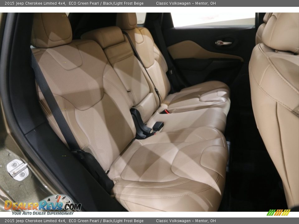 2015 Jeep Cherokee Limited 4x4 ECO Green Pearl / Black/Light Frost Beige Photo #19