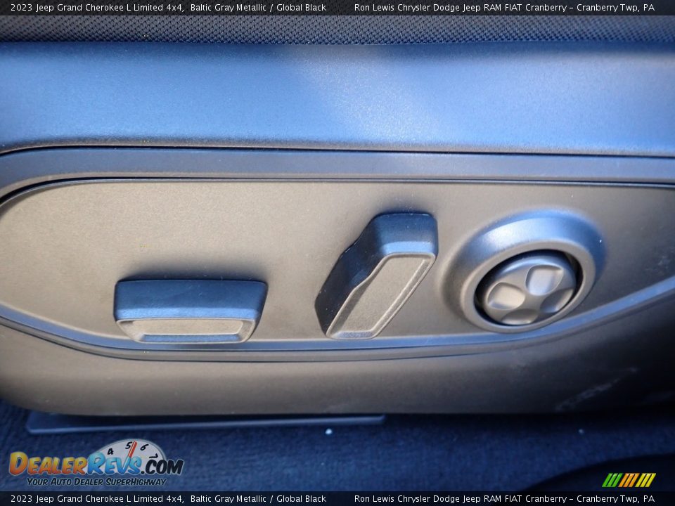 2023 Jeep Grand Cherokee L Limited 4x4 Baltic Gray Metallic / Global Black Photo #15