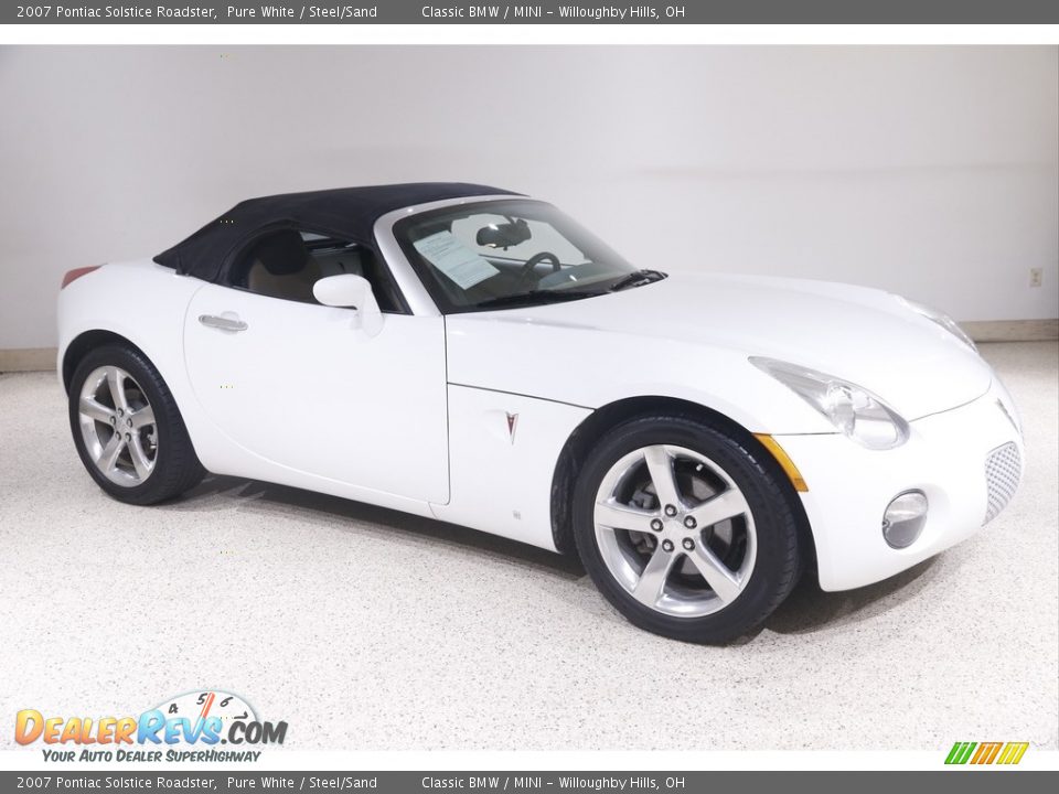 2007 Pontiac Solstice Roadster Pure White / Steel/Sand Photo #2