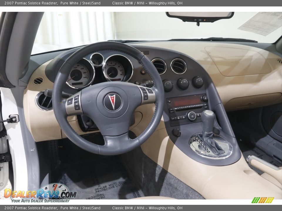 Dashboard of 2007 Pontiac Solstice Roadster Photo #7