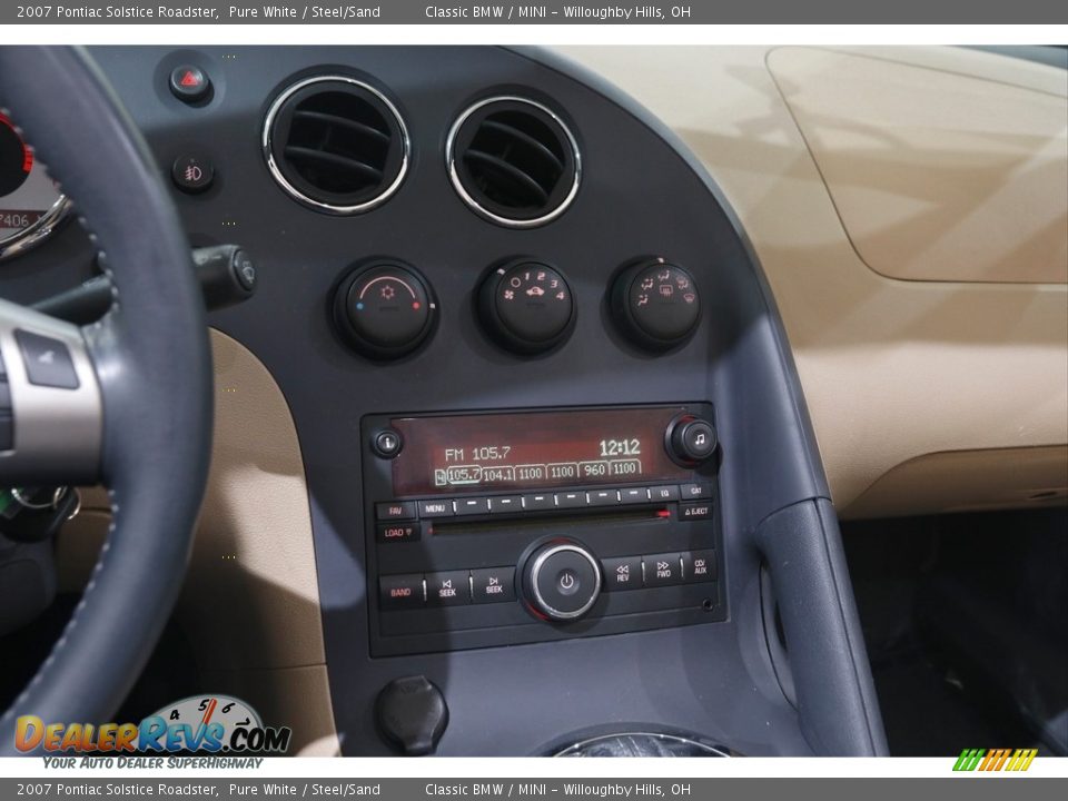 Controls of 2007 Pontiac Solstice Roadster Photo #10
