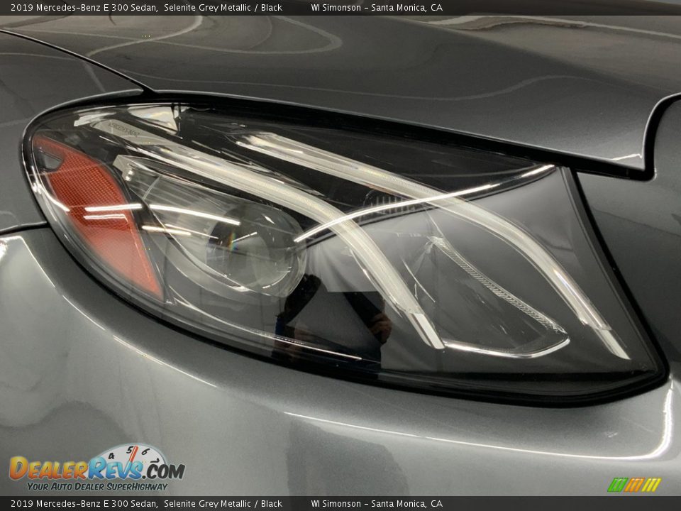 2019 Mercedes-Benz E 300 Sedan Selenite Grey Metallic / Black Photo #4