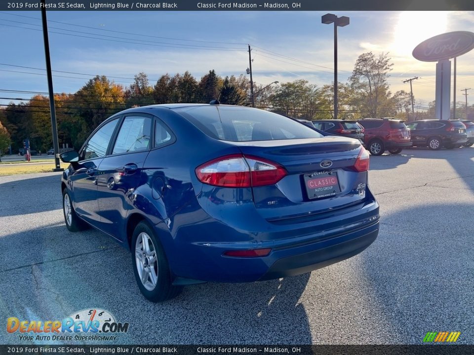 2019 Ford Fiesta SE Sedan Lightning Blue / Charcoal Black Photo #3