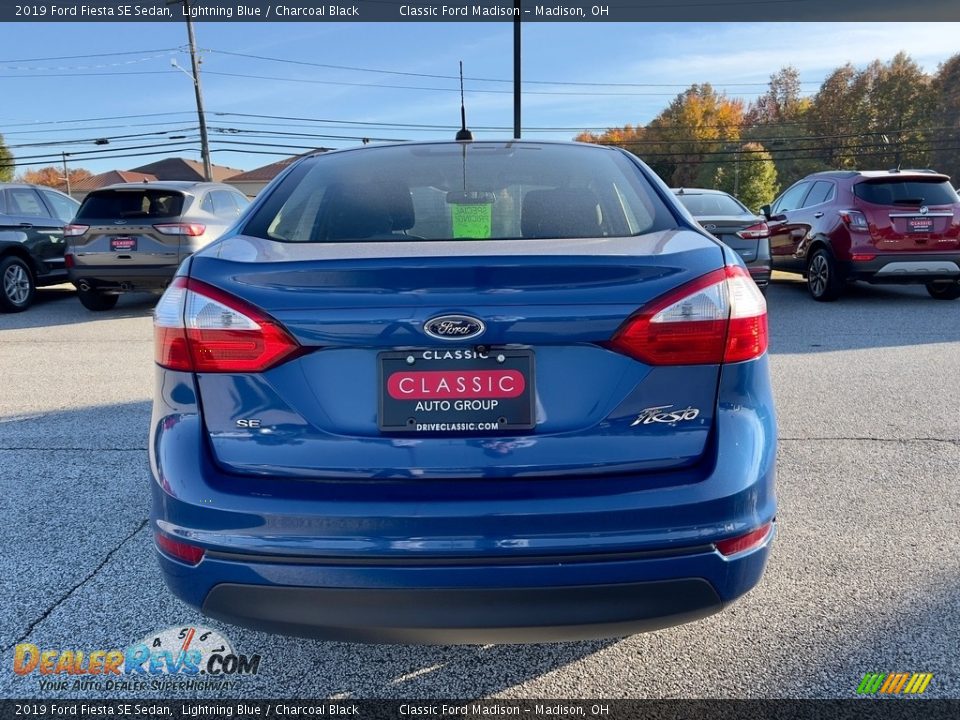 2019 Ford Fiesta SE Sedan Lightning Blue / Charcoal Black Photo #4