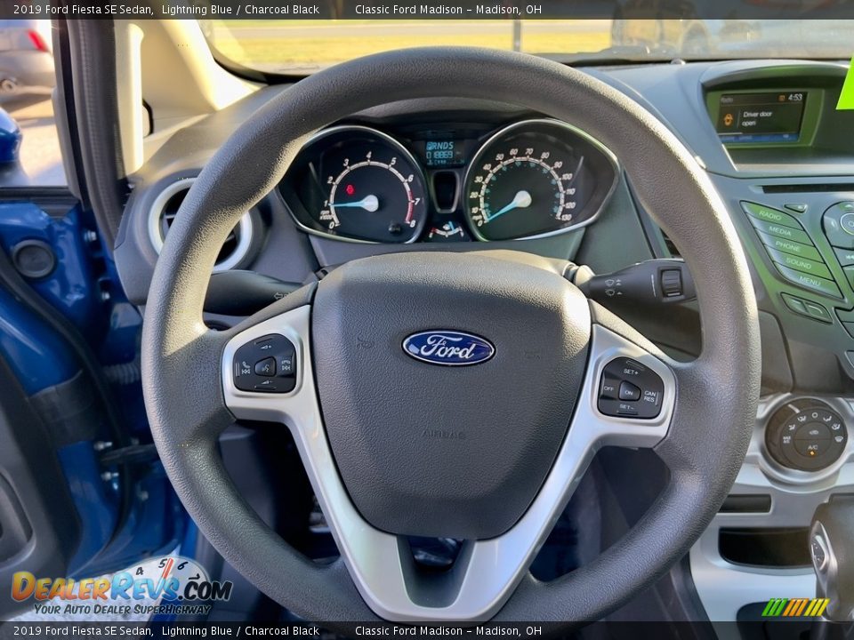 2019 Ford Fiesta SE Sedan Lightning Blue / Charcoal Black Photo #8