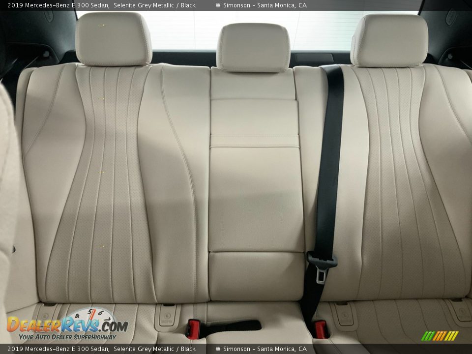 2019 Mercedes-Benz E 300 Sedan Selenite Grey Metallic / Black Photo #35