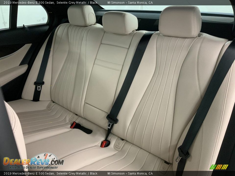 2019 Mercedes-Benz E 300 Sedan Selenite Grey Metallic / Black Photo #36