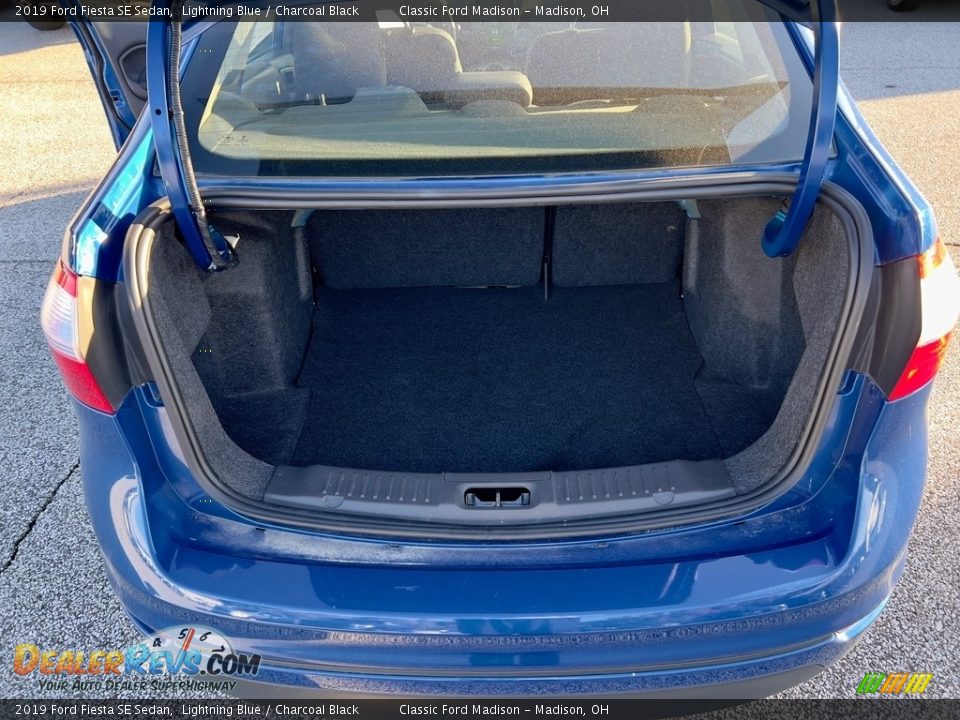 2019 Ford Fiesta SE Sedan Lightning Blue / Charcoal Black Photo #17